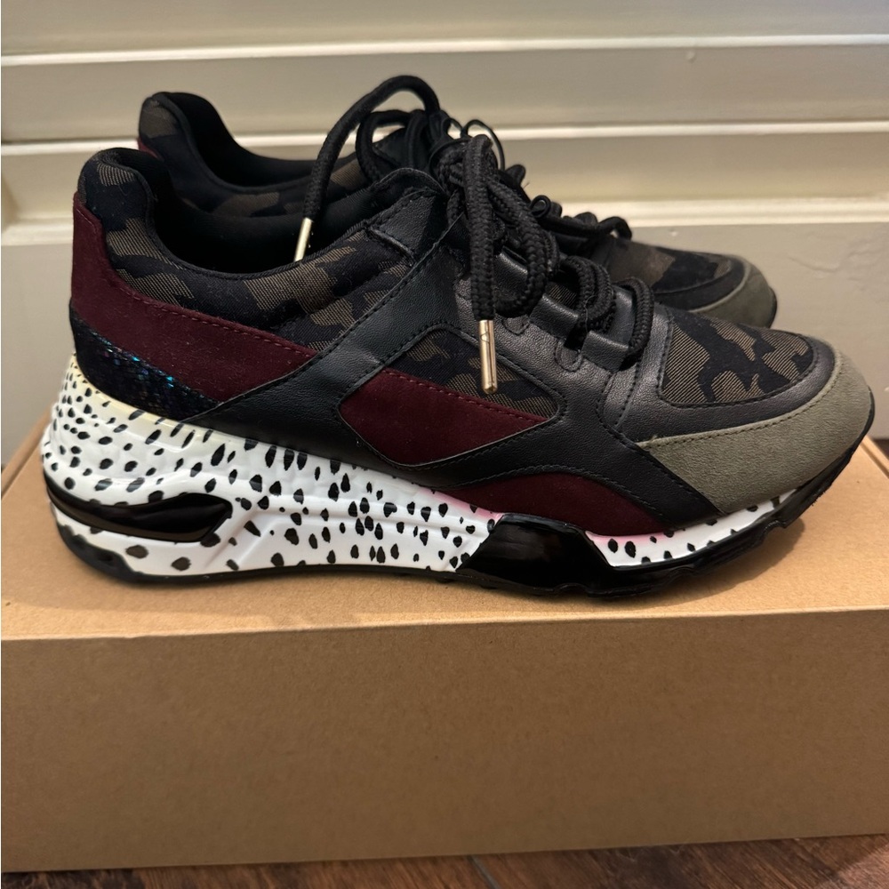 Steve Madden camel animal print sneaker